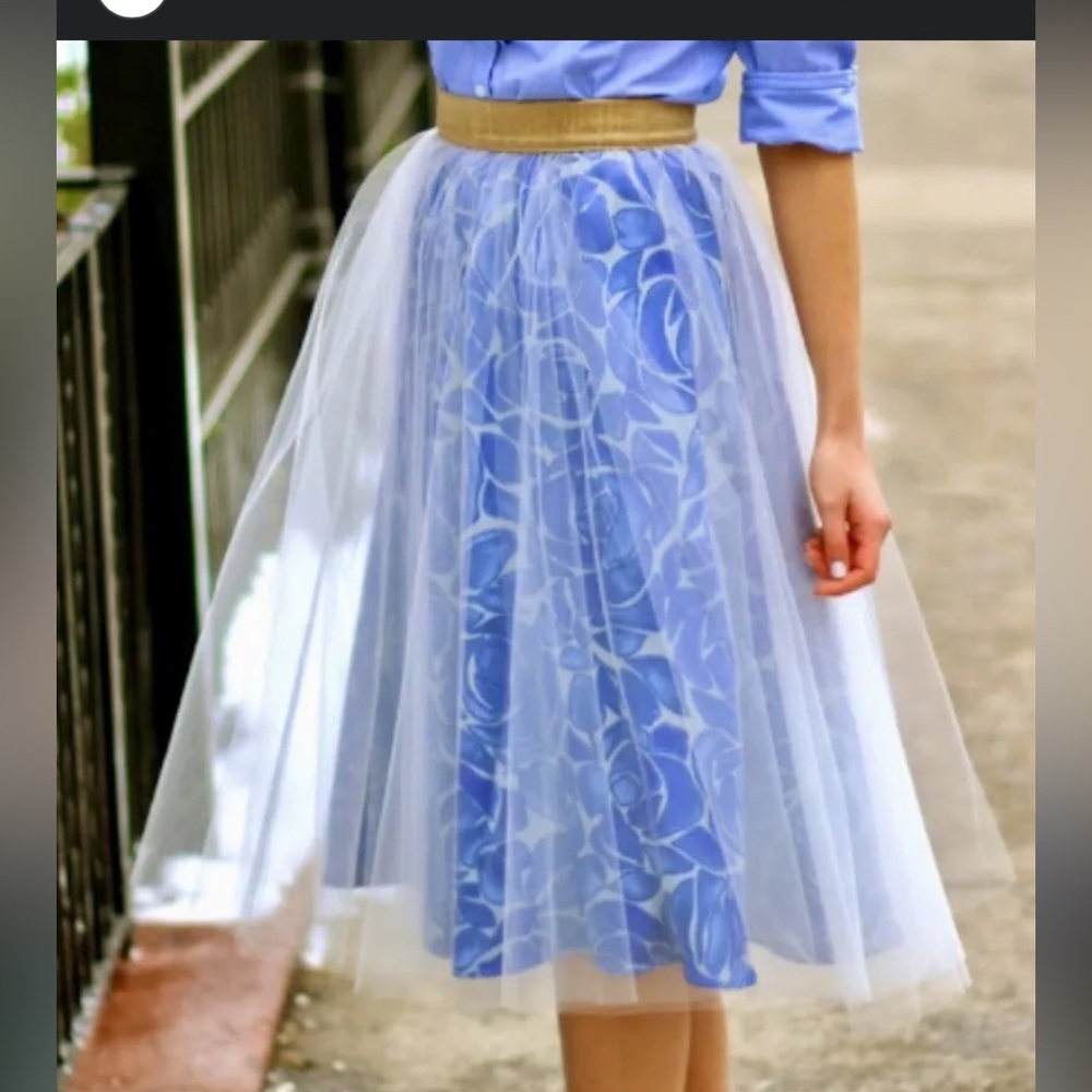 Anthropologie Tule midi skirt